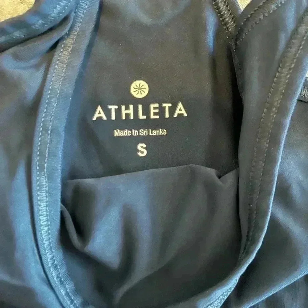Athleta tank - Picture 2 of 3